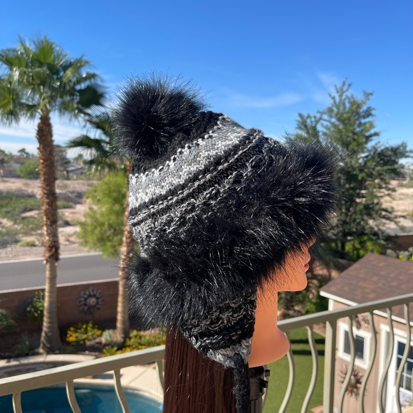 Hat - Picture 6 of 8